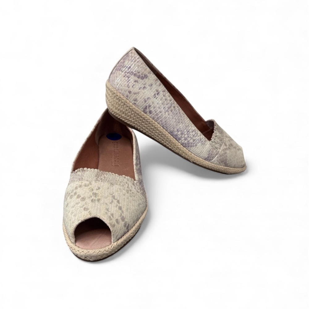 Gentle Souls Lissa Ruffled Wedge Purple Snake Print Open Toe Shoe Size 8.5